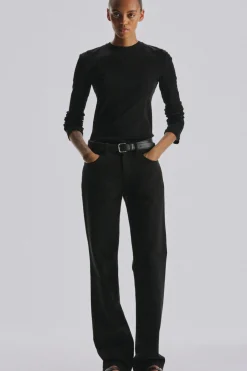Carlyl Jean