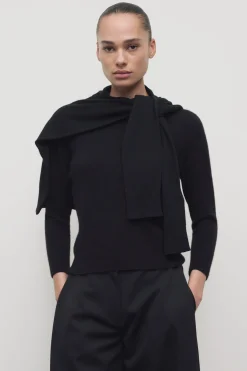 Noler Sweater