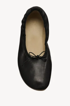 Round Ballet Flat