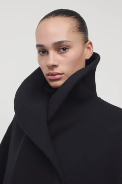 Temur Coat